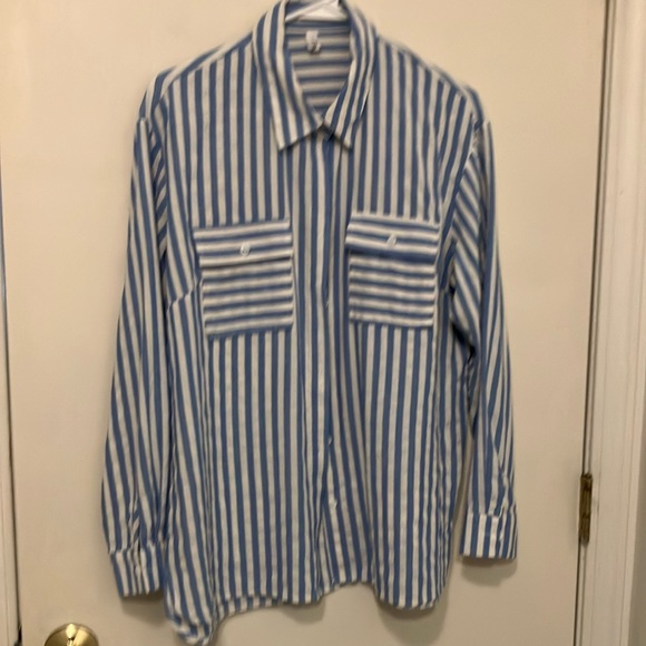 Blue and White Striped Button-Up Shirt - Picture 1 of 2